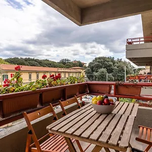 museo-fattori-roomy-apartment-with-balcony.it-tuscanyhotel.com/
